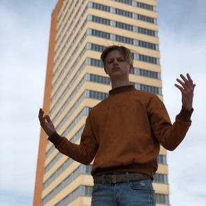 Meet your Posher, Corbin